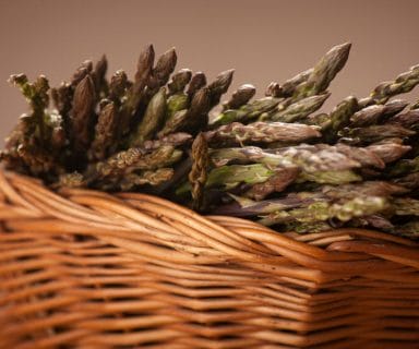 asparagus as healthy spring food