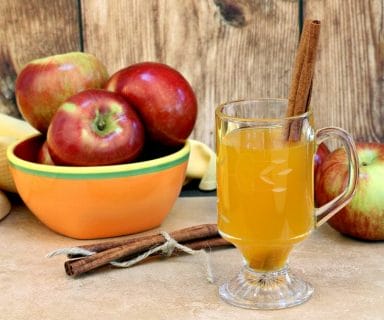 8 Healthy Winter Drinks To Warm Up And Enjoy Winter